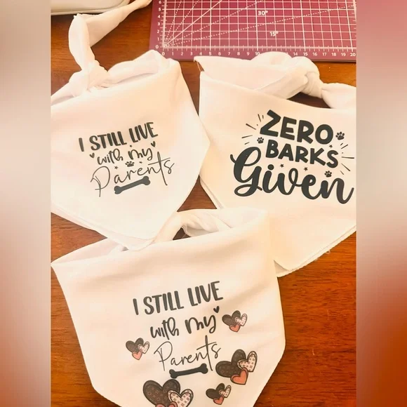 Zero Barks Given Dog Bandana - White - Picture 4 of 4